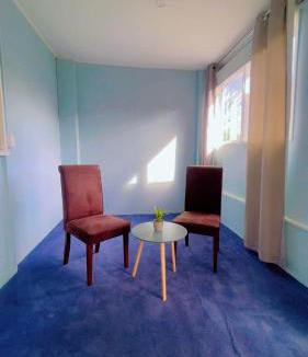 Manuka House | Modern 3BR home, Close to parliament , Canberra