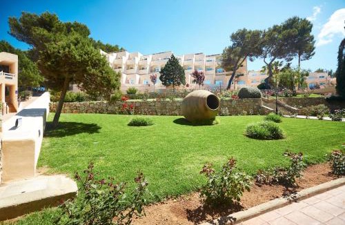Es Figueral Beach Hotel | Invisa Hotel Club Cala Blanca