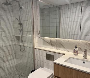 Dickson Apartment | Two Bedroom, Two Bathroom - Kashmir Apartment in Canberra City