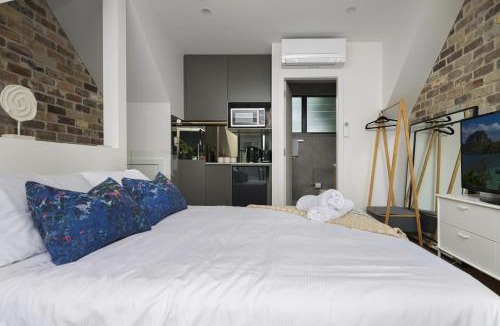 Redfern Apartment | Architect-Designed Studio Retreat in Surry Hills