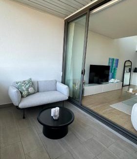 North Ryde Apartment | Macquarie Sunlit Urban Northern Sydney