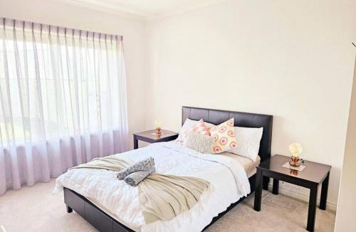 Port Macdonnell House | 2 6 Germein Court Panayil BeachHouse ! Stunning Ocean Views!
