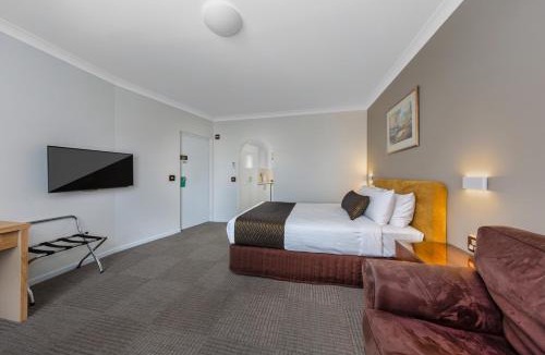 Queanbeyan West Hotel | Hamilton's Queanbeyan Motel