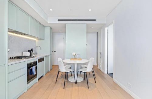 Macquarie Park Apartment | High level urban retreat in Macquarie Park
