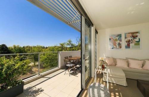 Braddon Apartment | 3BR Braddon Flat, 8 mins walk to CBD - Hosted by Canstay