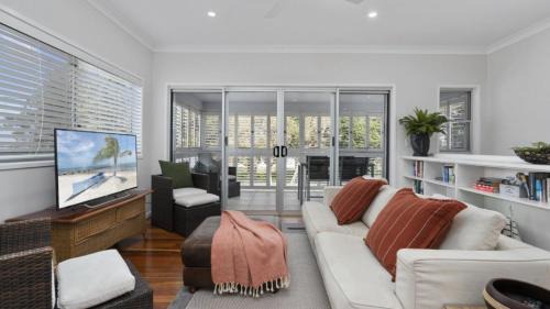 Bellara House | Stunning Home Across From Water