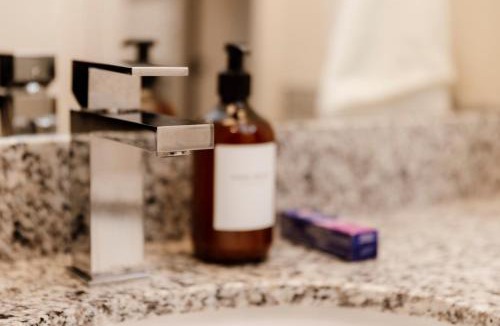 Clegg Apartment | Cozy & Modern nearby Raleigh, Durham, Chapel Hill