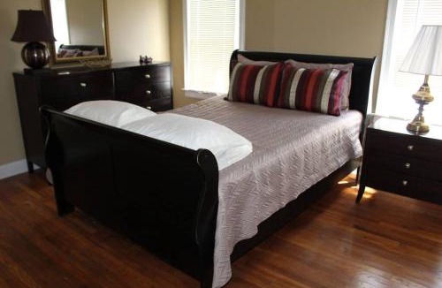 Vollintine-Evergreen House | 3BR, 2BA Hidden Gem in Midtown/Evergreen district