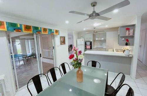 Hillcrest House | Cheerful 5 Bedroom Holiday Destination