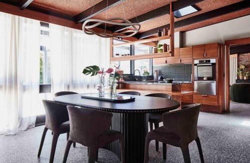Healesville House | Sibbel House- Luxurious Mid-Century Modern Home, Yarra Valley