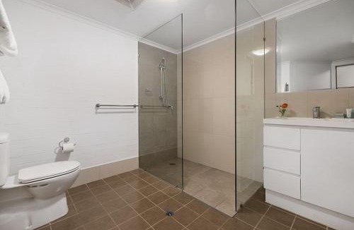 Manuka Apartment | Oxley Court Serviced Apartments
