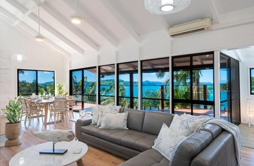 Shute Harbour House | Coral Sea Pearl