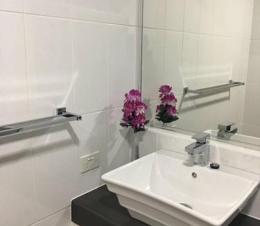 Bundaberg South Apartment | Bundys Best! Modern Luxury in the heart of town