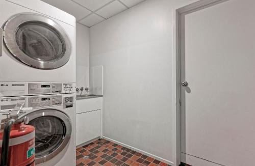 Bundaberg West Hotel | Chalet Motor Inn