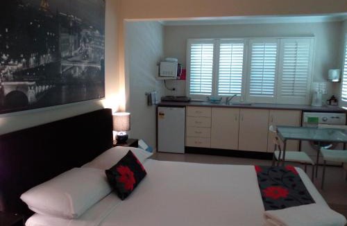 Annerley Apartment | Brisbane Street Studios