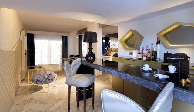 Ushuaïa Ibiza Beach Hotel - Adults Only - Club Entrance Included