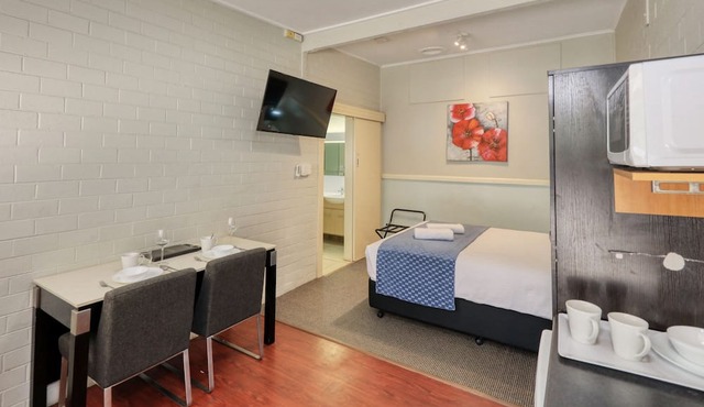 Rose City Motor Inn