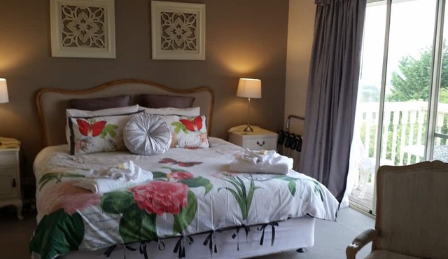 Waterview Gardens B&B
