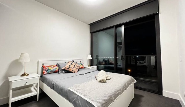 Lovely 2 bedroom APT in centre of Sydney Olympic Park