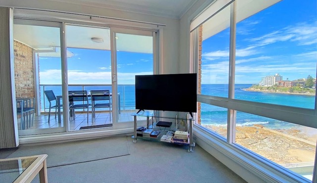 Gobsmacking Views 6 with Direct Beach Access