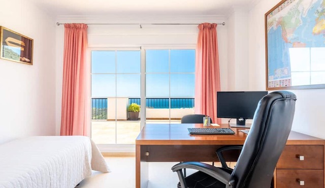 Poseidon Málaga Luxury Apartment