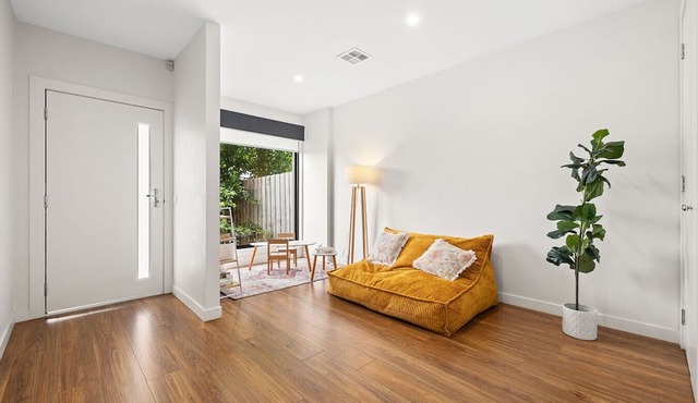 Domi Rentals - The Rayhur Residence