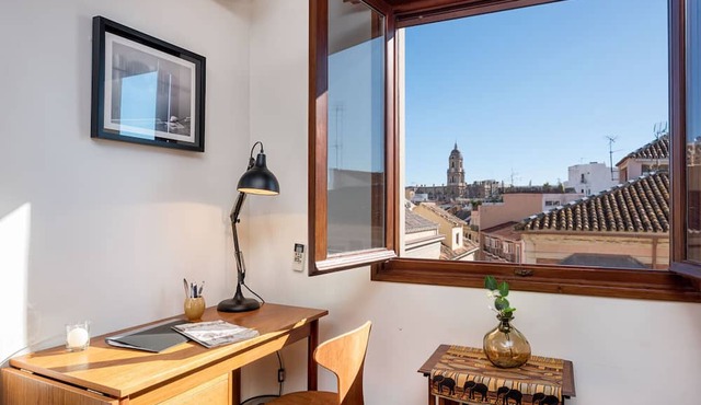 Mary - Holiday rental Malaga City