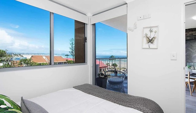 Kirra Gardens 15 on Kirra Point Beachfront - Min. 3 night stays!