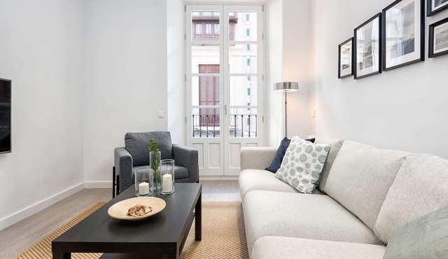 Merced I - Holiday apartment Malaga City
