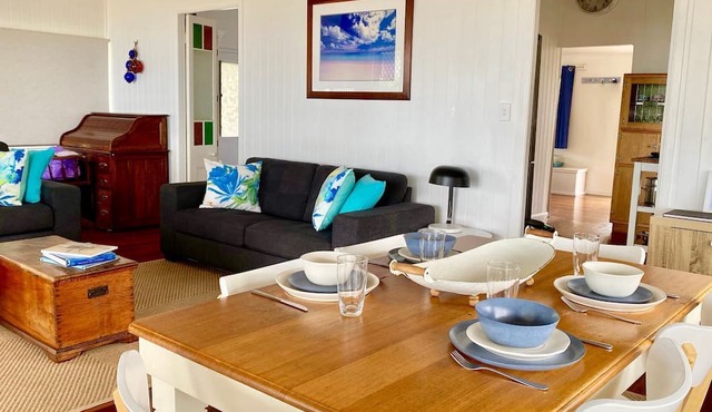 Burrum Beach House-Waterfront-Private Jetty-2BR
