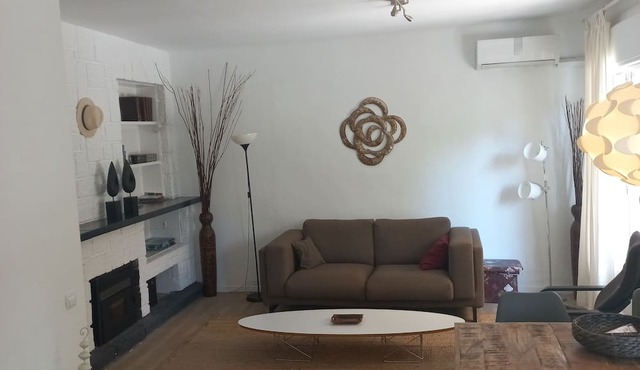private garden, 3min to beach and 15min to historic center