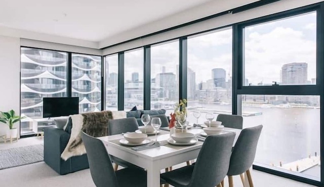 Docklands Apartment w Parking MARVEL STADIUM