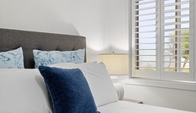Wake to Waves in Spacious 3-Bed Beachfront Unit