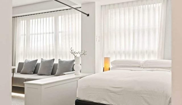City Centre Studio by Hyde Park