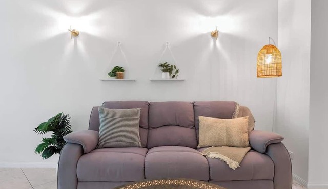The Lakes Escape—Resort Living by Botanic Gardens