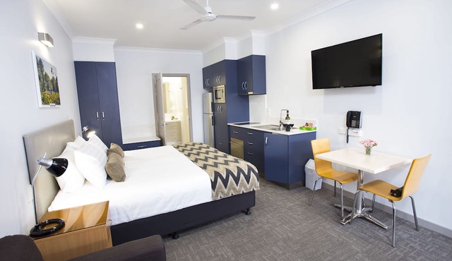 Altitude Motel Apartments