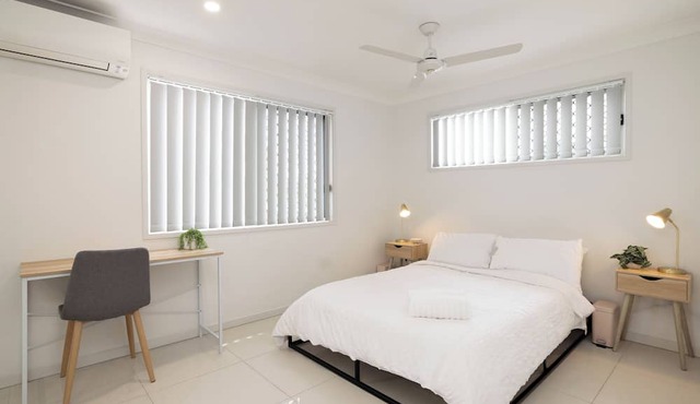Clean 1 Bdr Apt w/AC | Covered Parking | 439AF1