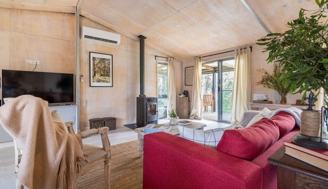 A Romantic Escape in Nature’s Embrace