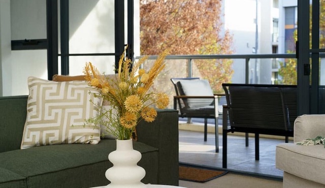 Newly Furnished 2BR Apt in Kingston Foreshore