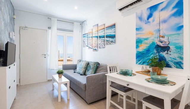 H2La Cala del Moral Studio Seafront & Promenade
