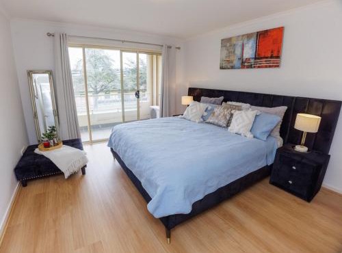Stylish inner-city Haven