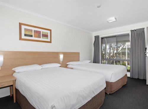 ibis Styles Canberra Eagle Hawk