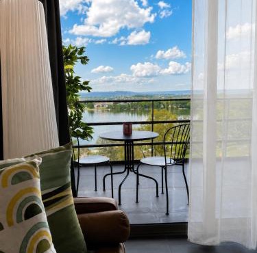 Boutique Canberra Stay - Balcony - Desk