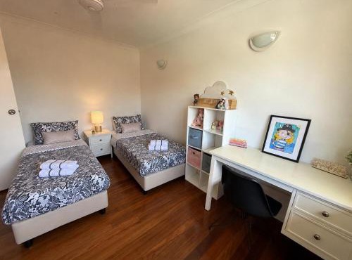 4BR big family house with huge pool