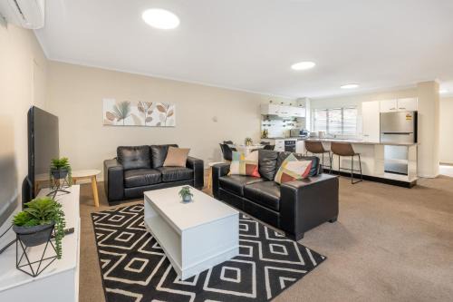 Unbeatable Convenience, the City on your Doorstep U4