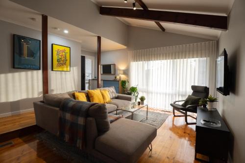 Family-Friendly Home in Tullamarine - Sleeps 6