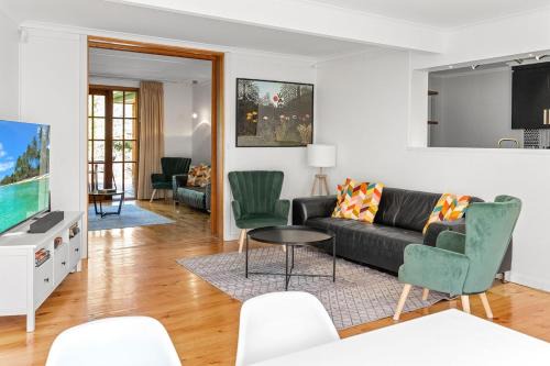 Gated & Secure Single-Level Home in CBD