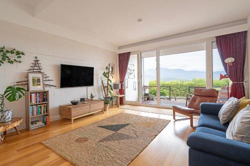 Eastern Shore Escape - Panoramic Modern Comforts