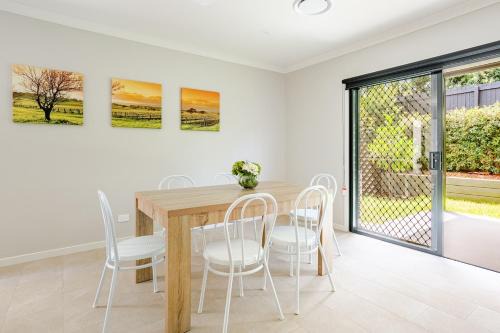 New 3-Bedroom Terrace Home, Resort-style Pool