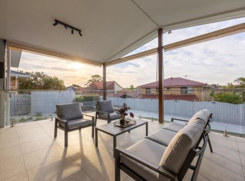 Sunnybank Hills Retreat 4BR Home with Pool and Backyard